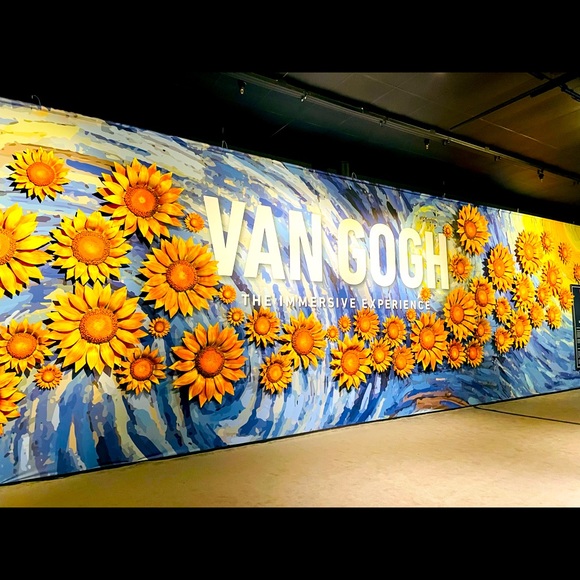 Meet your Posher, Marquita - Picture 1 of 3